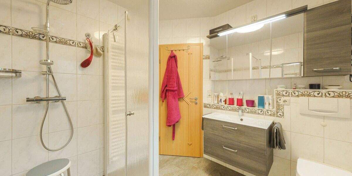 Einfamilienhaus Brinkum - 5 Zimmer, 155 m&sup2;, 399.000&euro; | Angebot:25689824