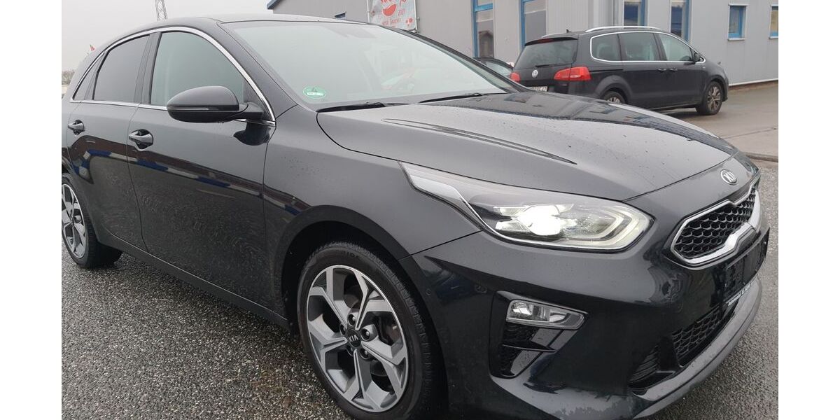 Kia ceed / Ceed 36.000 km 17.999 &euro; Upgant- Schott 26529