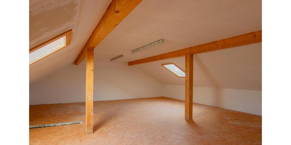 Dachgeschoßwohnung Südbrookmerland - 2 Zimmer, 107 m&sup2;, 1.150&euro; | Angebot:25479568