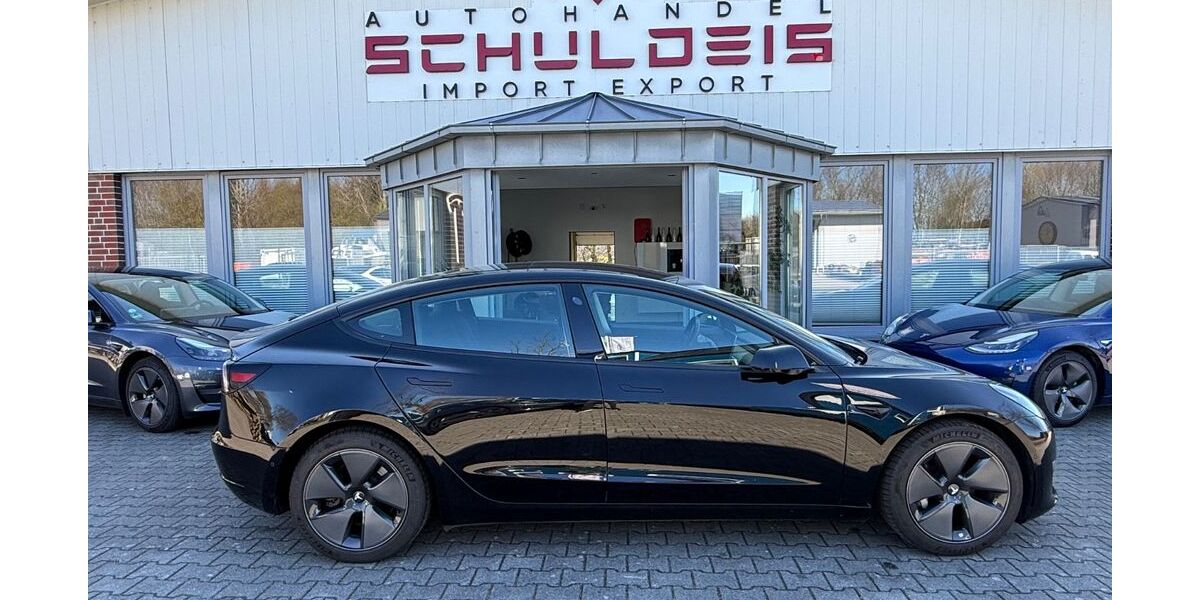 Tesla Model 3 107.980 km 24.990 &euro; Neukamperfehn 26835