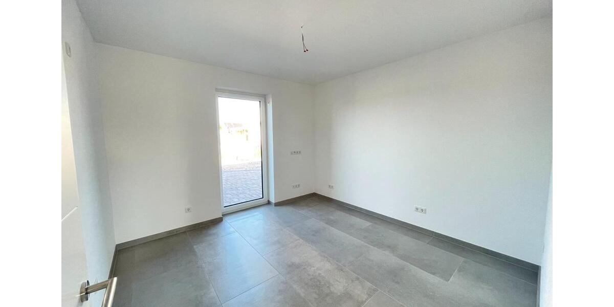 Etagenwohnung Emden - 3 Zimmer, 95 m&sup2;, 1.350&euro; | Angebot:26047027