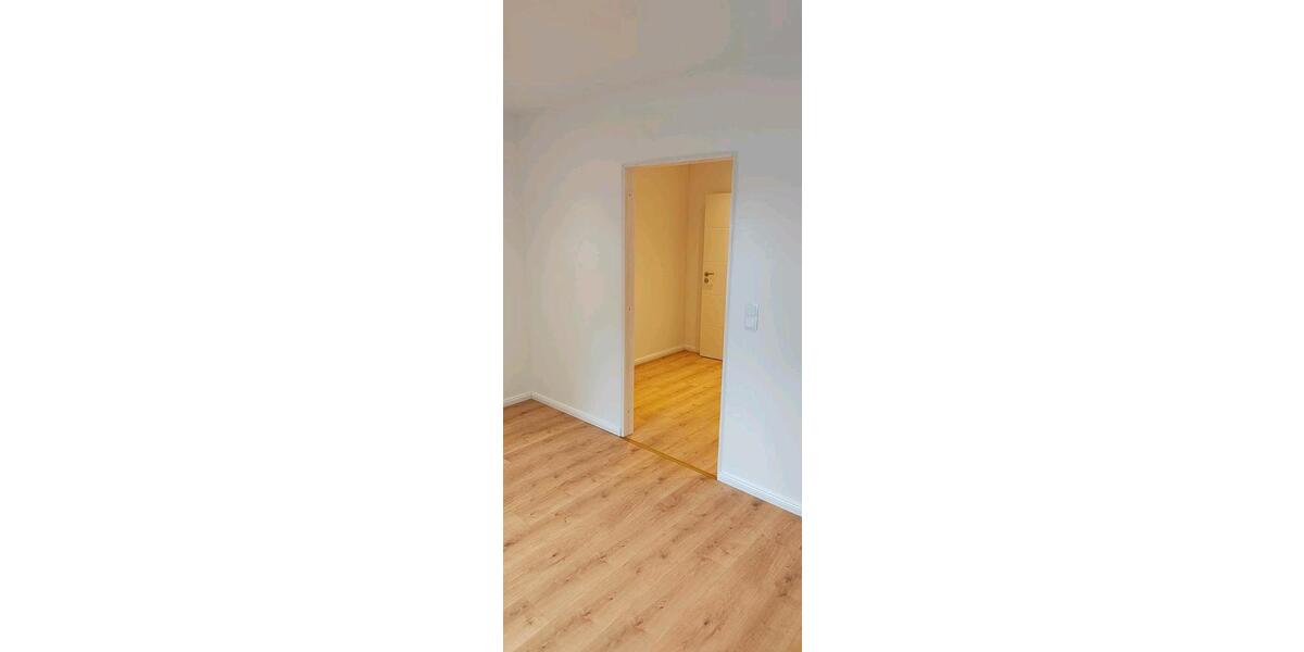 Etagenwohnung Norden - 4 Zimmer, 160 m&sup2;, 1.150&euro; | Angebot:24716986
