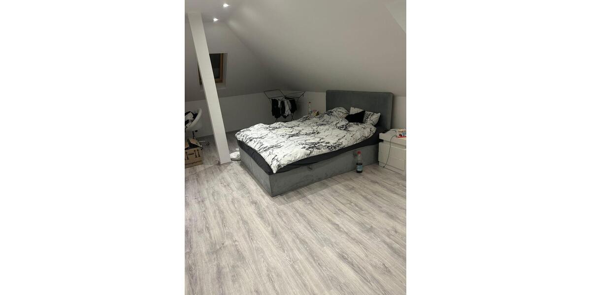Dachgeschoßwohnung Westoverledingen - 3 Zimmer, 75 m&sup2;, 580&euro; | Angebot:26697605