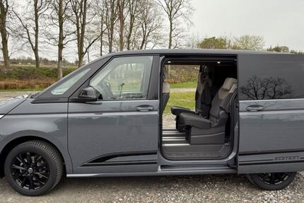 VW T7 Multivan 9.000 km 52.250 &euro; Hage 26524