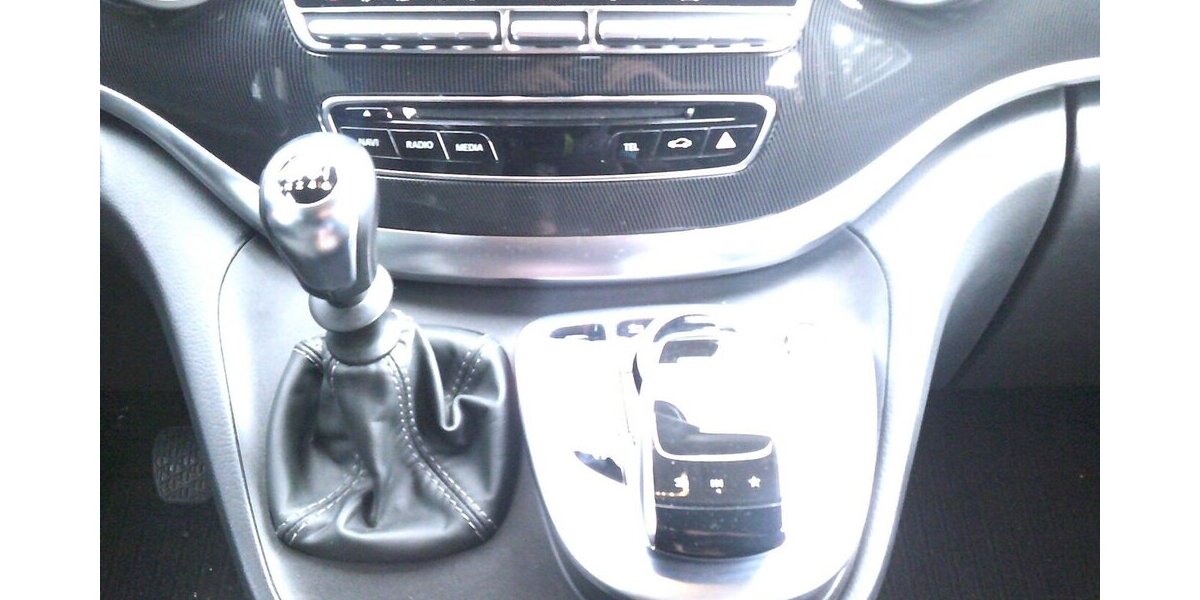 Mercedes-Benz V 220 6 Sitze Navi Farbdisplay Bettfunktion 99.657 km 29.999 &euro; Aurich 26607