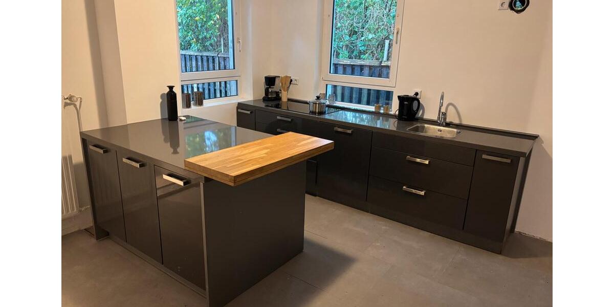 Mehrfamilienhaus, Wohnhaus Weener - 10 Zimmer, 185 m&sup2;, 217.500&euro; | Angebot:26104332