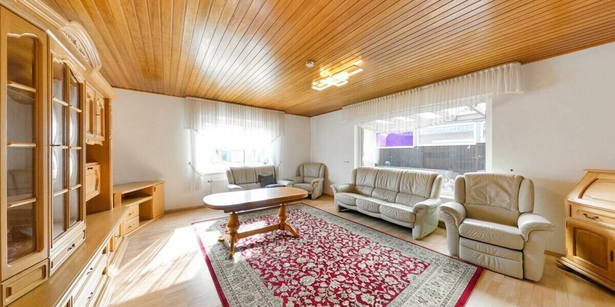 Mehrfamilienhaus, Wohnhaus Leer Loga - 7 Zimmer, 187 m&sup2;, 329.000&euro; | Angebot:26028314