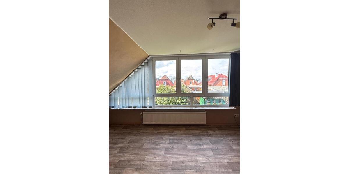 Einfamilienhaus Emden Tholenswehr - 8 Zimmer, 130 m&sup2;, 196.000&euro; | Angebot:25975137