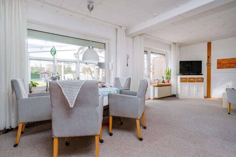 Einfamilienhaus Westerholt / Nenndorf Nenndorf - 7 Zimmer, 219 m&sup2;, 295.000&euro; | Angebot:25769270