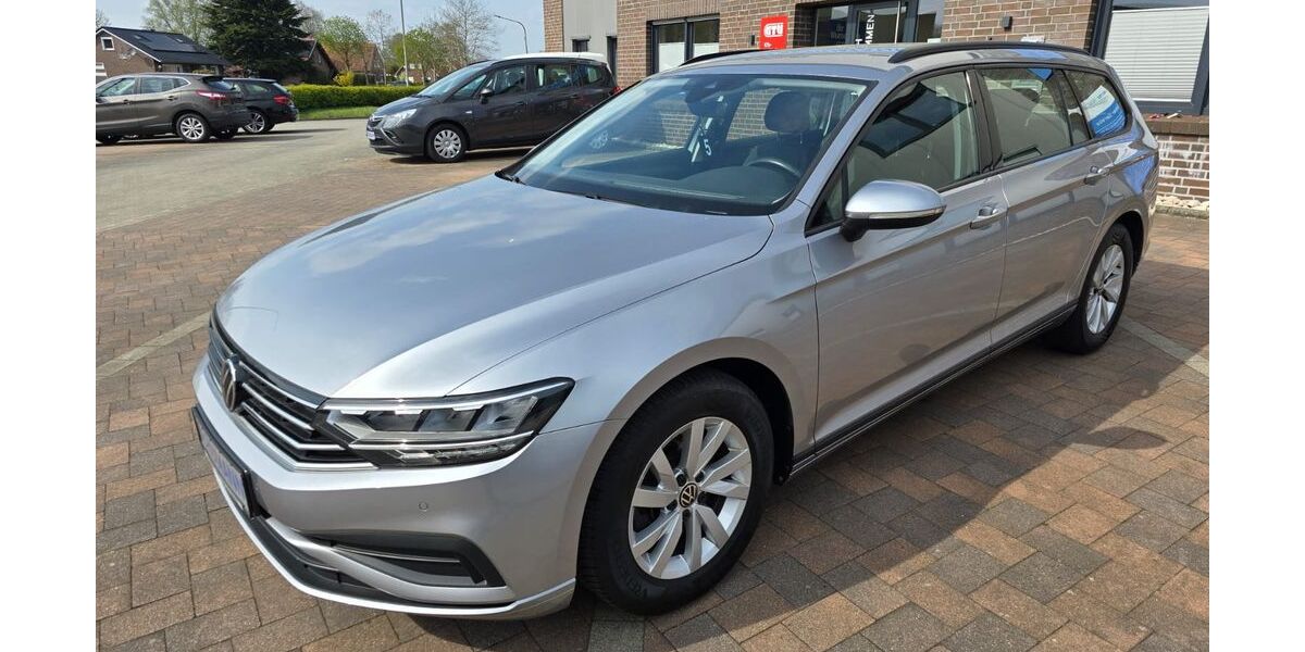 VW Passat Variant 32.283 km 23.990 &euro; Moormerland 26802