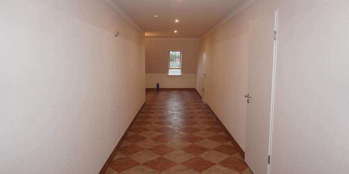 Etagenwohnung Hage - 6 Zimmer, 183 m&sup2;, 199.000&euro; | Angebot:25846120