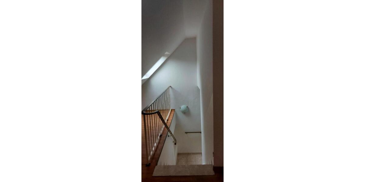 Dachgeschoßwohnung Norden - 2 Zimmer, 60 m&sup2;, 560&euro; | Angebot:26448320