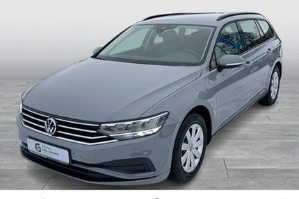 VW Passat Variant 32.986 km 23.990 &euro; Leer (Ostfriesland) 26789
