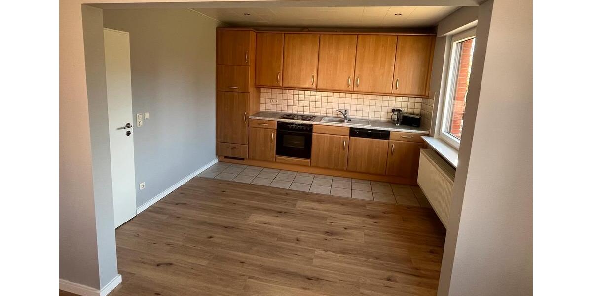 Einfamilienhaus Hesel - 4 Zimmer, 96 m&sup2;, 1.000&euro; | Angebot:26051503