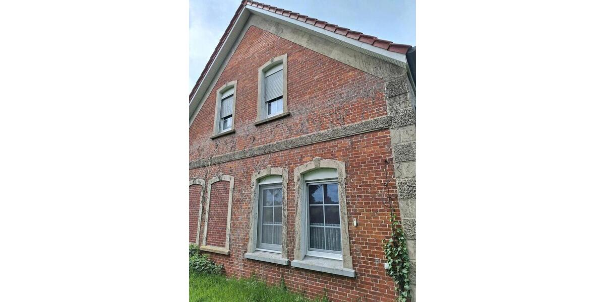 Einfamilienhaus Ihlow - 11 Zimmer, 150 m&sup2;, 135.000&euro; | Angebot:26992016