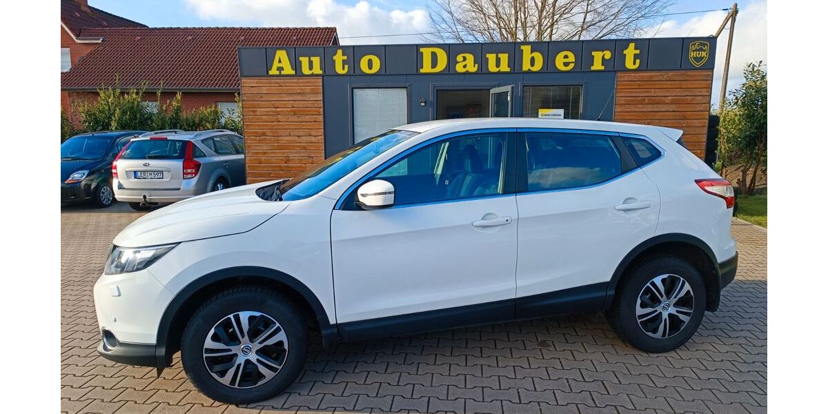Nissan Qashqai 112.000 km 12.200 &euro; Moormerland 26802