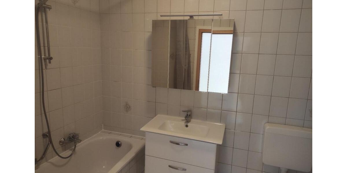 Etagenwohnung Emden - 2 Zimmer, 70 m&sup2;, 580&euro; | Angebot:25309995