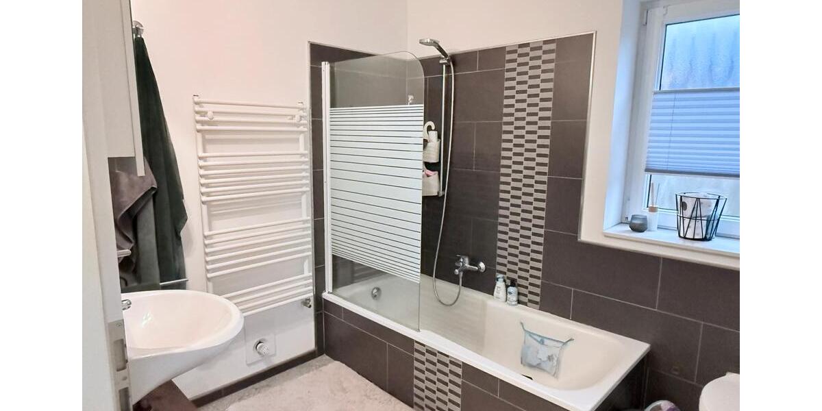 Erdgeschoßwohnung Westoverledingen - 3 Zimmer, 100 m&sup2;, 890&euro; | Angebot:26003316