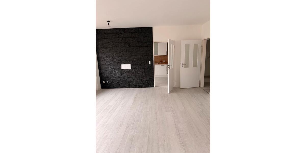 Etagenwohnung Emden Tholenswehr - 3 Zimmer, 119 m&sup2;, 800&euro; | Angebot:25650371