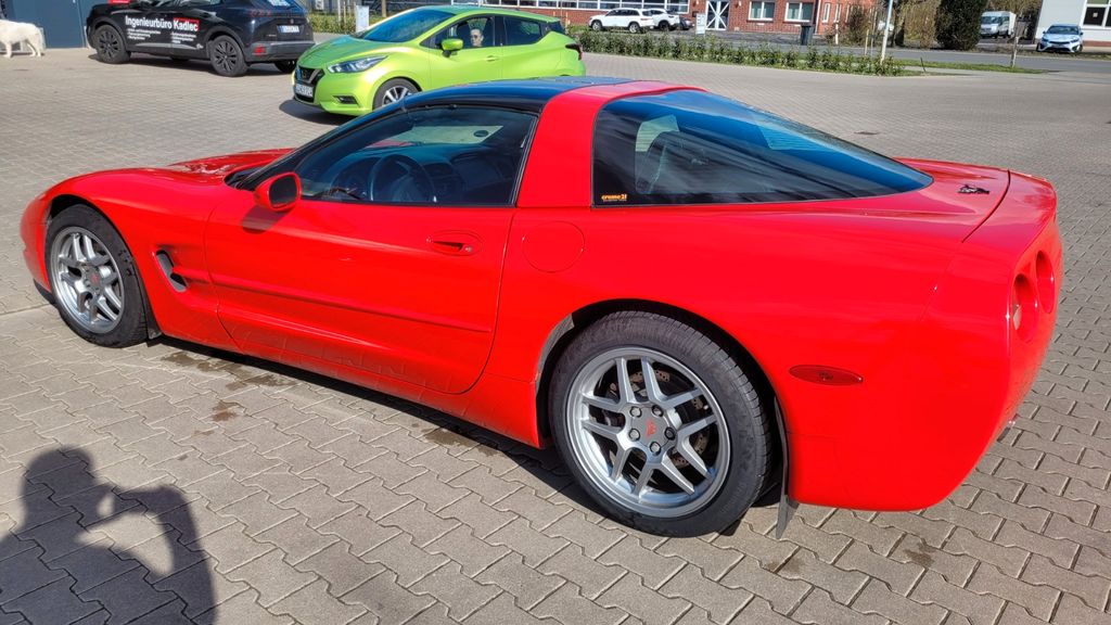 Corvette C5 90.500 km 25.000 &euro; Emden 26725