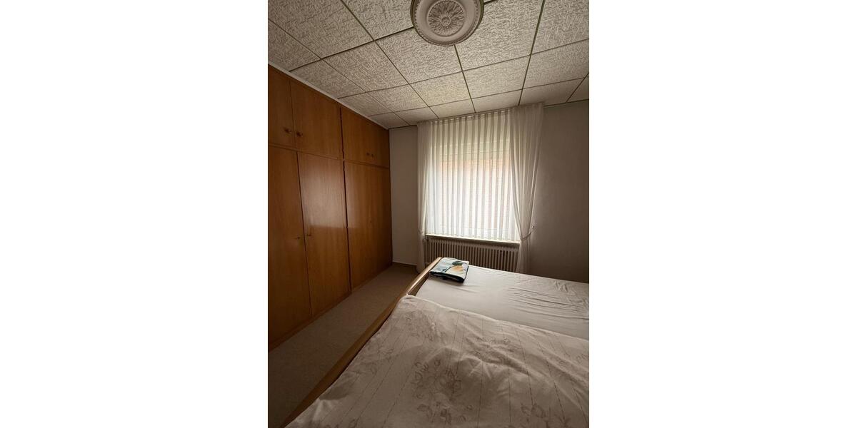 Einfamilienhaus Emden Tholenswehr - 8 Zimmer, 130 m&sup2;, 196.000&euro; | Angebot:25975137