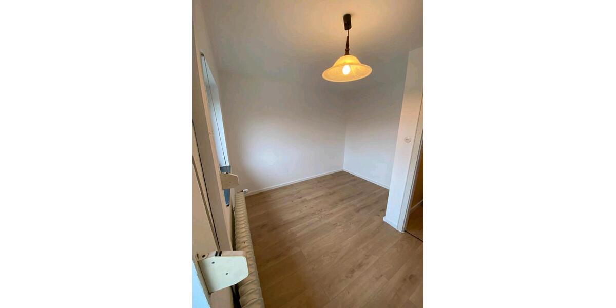 Reihenhaus Leer (Ostfriesland) - 4 Zimmer, 76 m&sup2;, 780&euro; | Angebot:24827565