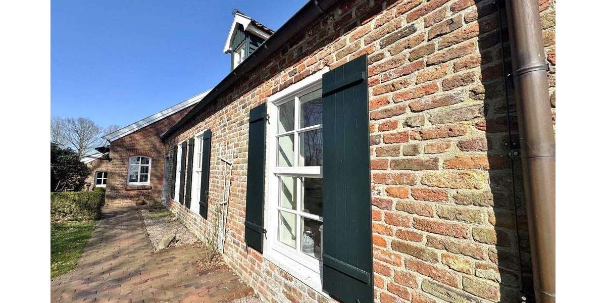 Bauernhaus, Landhaus Hage - 9 Zimmer, 265 m&sup2;, 669.000&euro; | Angebot:25689859