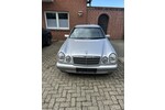 Mercedes-Benz 240 125.000 km 3.000 &euro; Aurich 26603