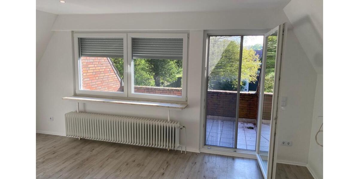 Dachgeschoßwohnung Aurich - 4 Zimmer, 108 m&sup2;, 1.250&euro; | Angebot:27615138