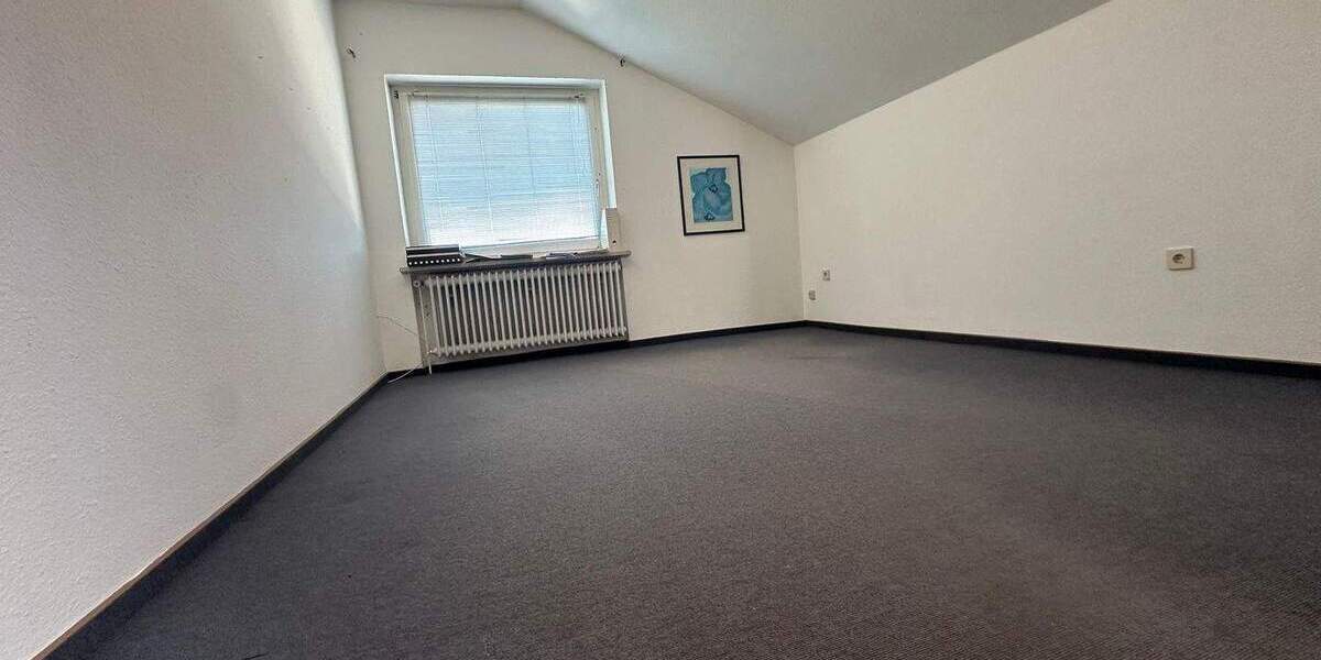 Einfamilienhaus Weener - 8 Zimmer, 208 m&sup2;, 348.000&euro; | Angebot:25737721