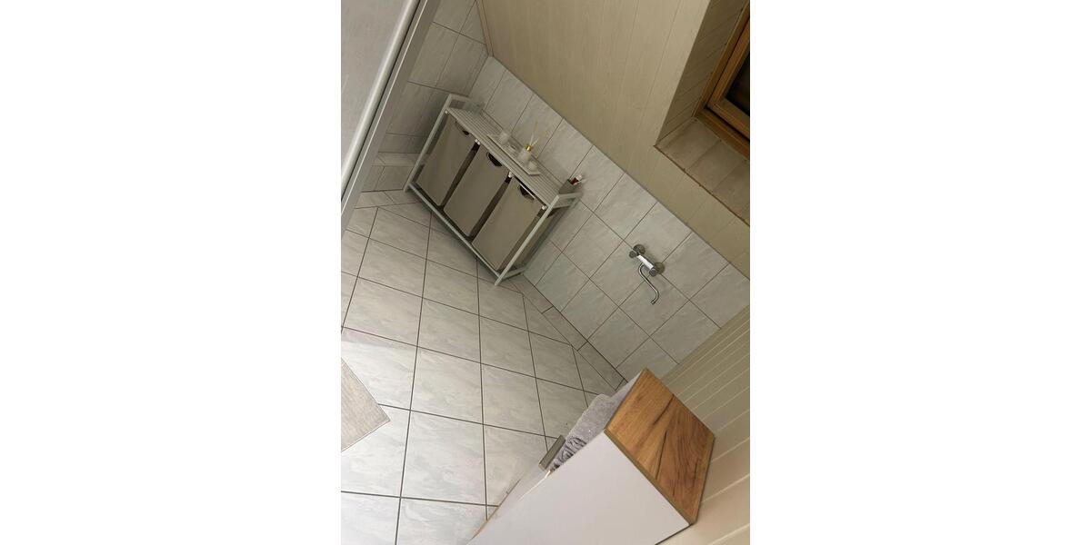 Dachgeschoßwohnung Westoverledingen - 3 Zimmer, 75 m&sup2;, 580&euro; | Angebot:26697605