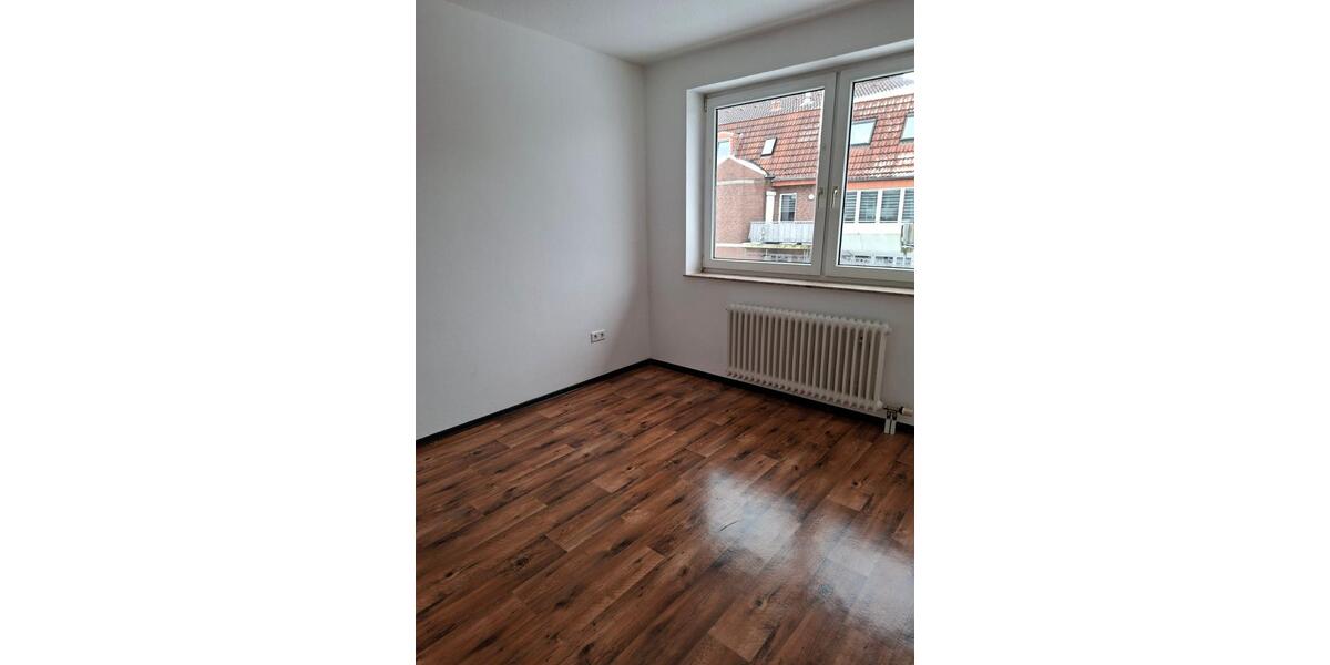 Etagenwohnung Emden - 3 Zimmer, 78 m&sup2;, 510&euro; | Angebot:26001581