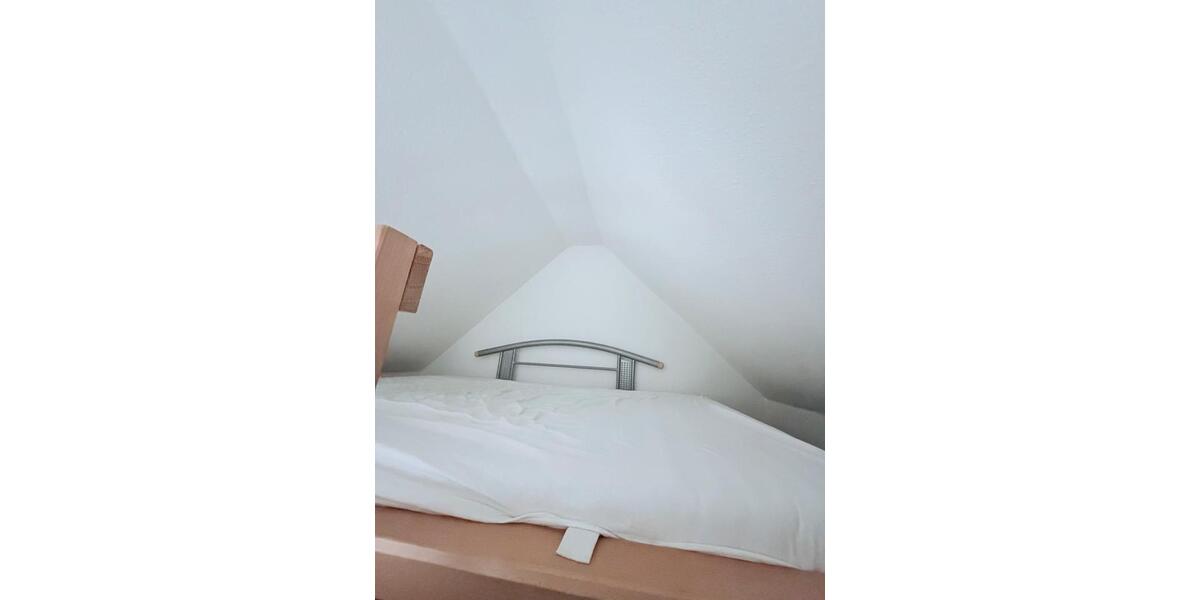 Dachgeschoßwohnung Emden Tholenswehr - 1 Zimmer, 30 m&sup2;, 490&euro; | Angebot:26226938