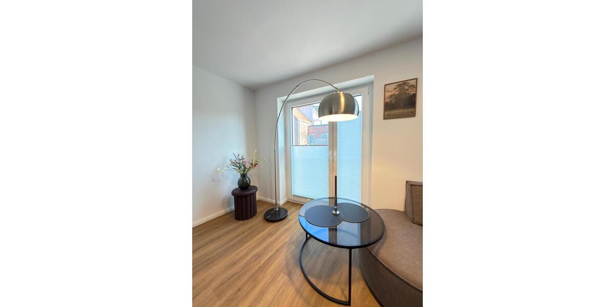 Etagenwohnung Aurich - 2 Zimmer, 65 m&sup2;, 2.000&euro; | Angebot:26564250