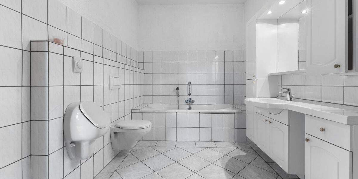 Mehrfamilienhaus, Wohnhaus Krummhörn / Visquard Visquard - 7 Zimmer, 207 m&sup2;, 185.000&euro; | Angebot:25679581