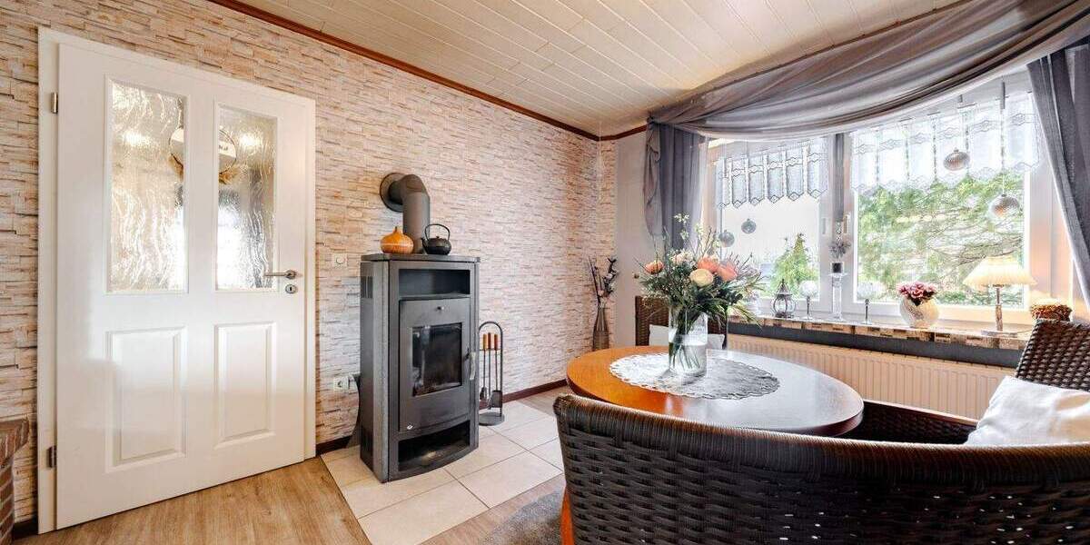 Einfamilienhaus Emden Widdelswehr/Jarßum - 5 Zimmer, 139 m&sup2;, 269.000&euro; | Angebot:25836519