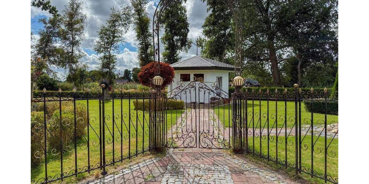 Bungalow Südbrookmerland / Münkeboe Moorhusen - 5 Zimmer, 300 m&sup2;, 399.000&euro; | Angebot:25692654