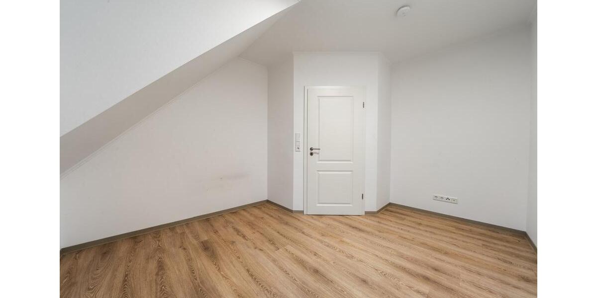 Doppelhaushälfte Hesel - 5 Zimmer, 110 m&sup2;, 1.250&euro; | Angebot:25909209