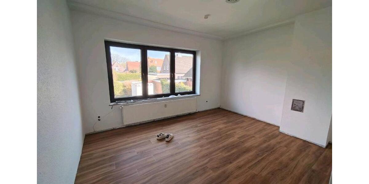 Etagenwohnung Leer (Ostfriesland) - 3 Zimmer, 90 m&sup2;, 890&euro; | Angebot:25979174
