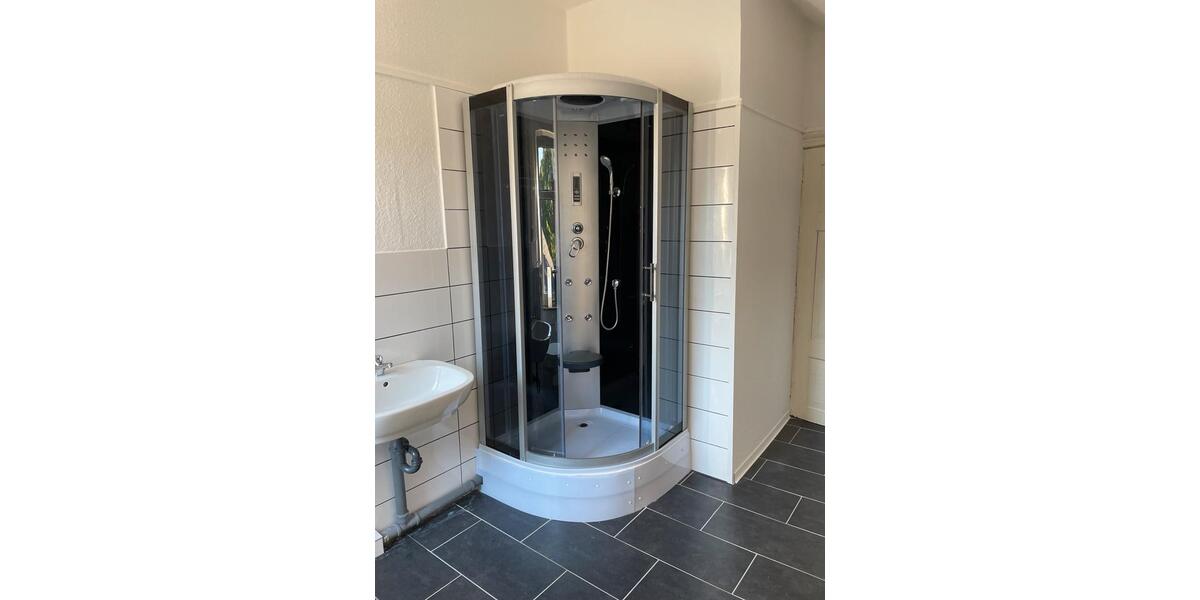 Dachgeschoßwohnung Weener - 1 Zimmer, 12 m&sup2;, 285&euro; | Angebot:26483418