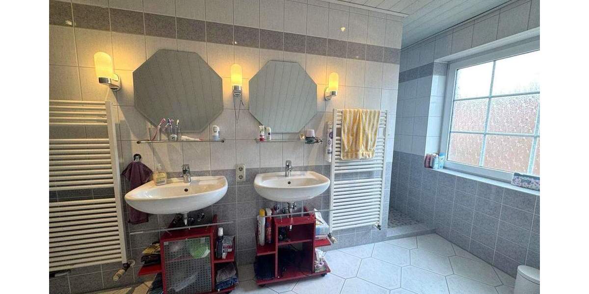 Einfamilienhaus Berumbur - 6 Zimmer, 209 m&sup2;, 475.000&euro; | Angebot:25689849