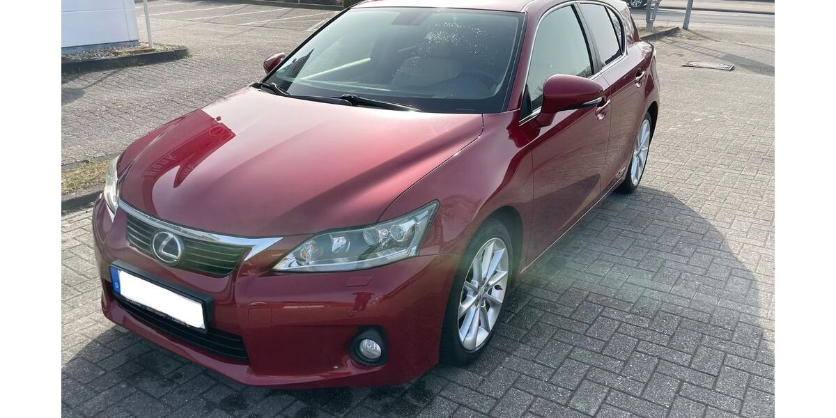 Lexus CT 200h 117.500 km 13.100 &euro; Westoverledingen 26810