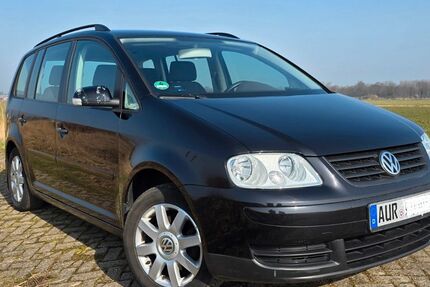 VW Touran 198.500 km 2.000 &euro; Südbrookmerland 26624