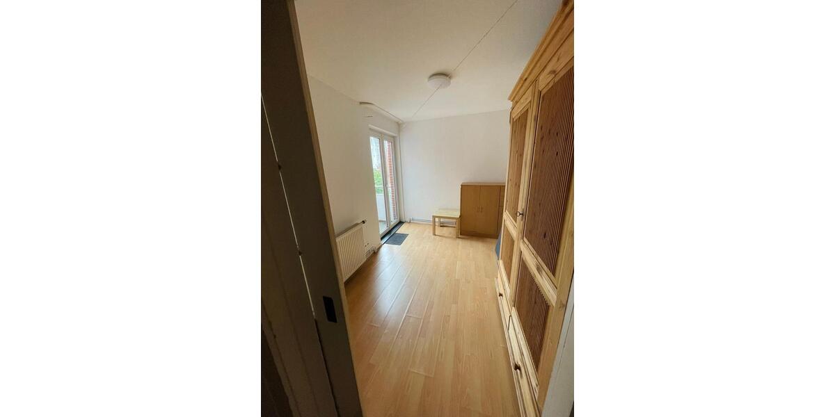 Etagenwohnung Emden - 1 Zimmer, 13 m&sup2;, 310&euro; | Angebot:24604556