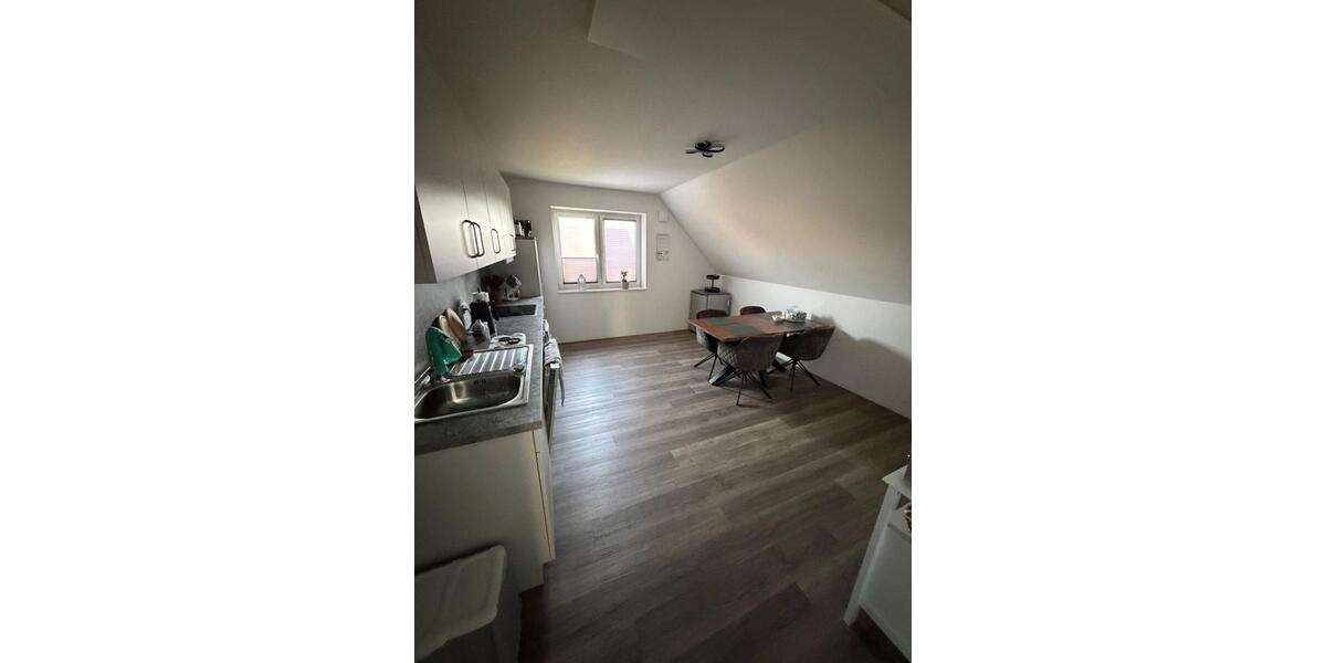 Dachgeschoßwohnung Upgant-Schott Schott - 3 Zimmer, 80 m&sup2;, 1.000&euro; | Angebot:25867745