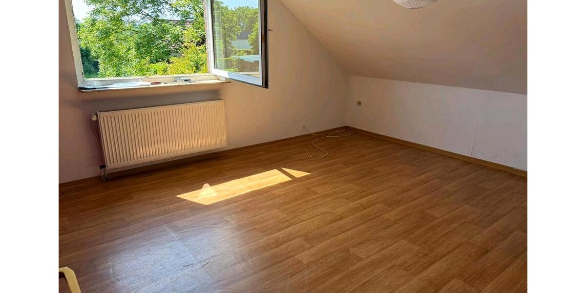 Dachgeschoßwohnung Moormerland - 3 Zimmer, 65 m&sup2;, 490&euro; | Angebot:26692409
