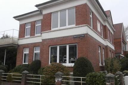 Altbau-Oberwohnung (ohne Schrägen)-neu renoviert - in Norden - Wohnung Norden | Angebot:25368130