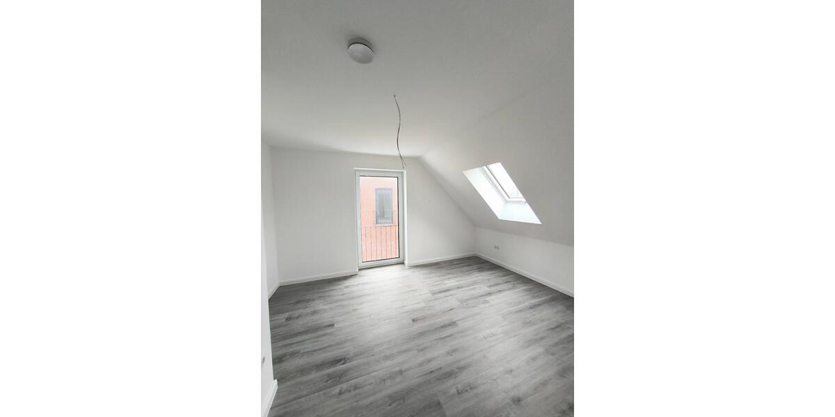 Etagenwohnung Aurich - 3 Zimmer, 91 m&sup2;, 1.255&euro; | Angebot:25377060