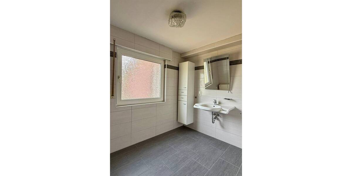 Einfamilienhaus Aurich Wiesens - 5 Zimmer, 152 m&sup2;, 299.000&euro; | Angebot:25700858