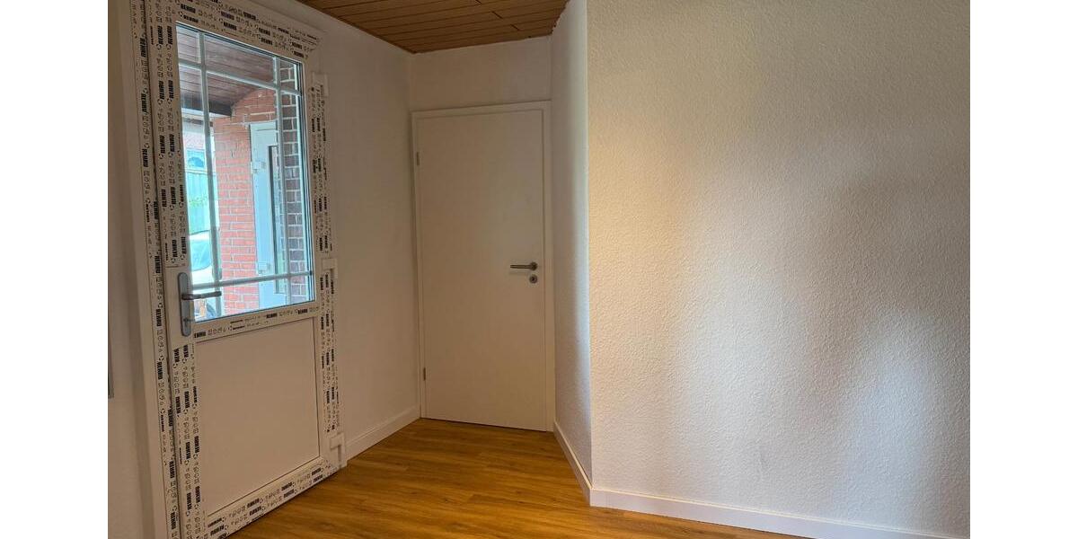 Erdgeschoßwohnung Südbrookmerland - 3 Zimmer, 94 m&sup2;, 1.300&euro; | Angebot:26523694